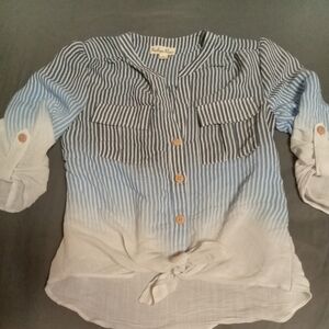 Size small, Indigo rose 3/4 sleeve